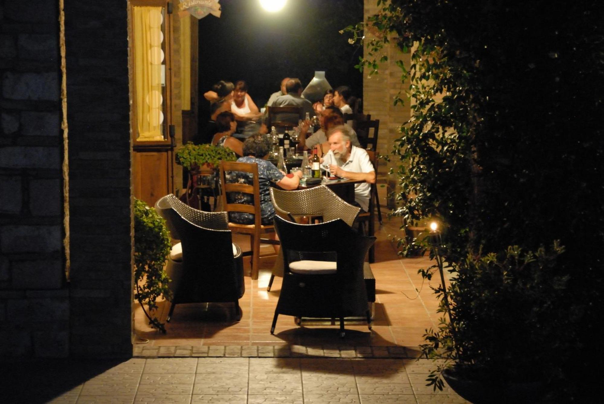 Passaggio di Assisi Agriturismo Il Giardino Dei Ciliegi מראה חיצוני תמונה