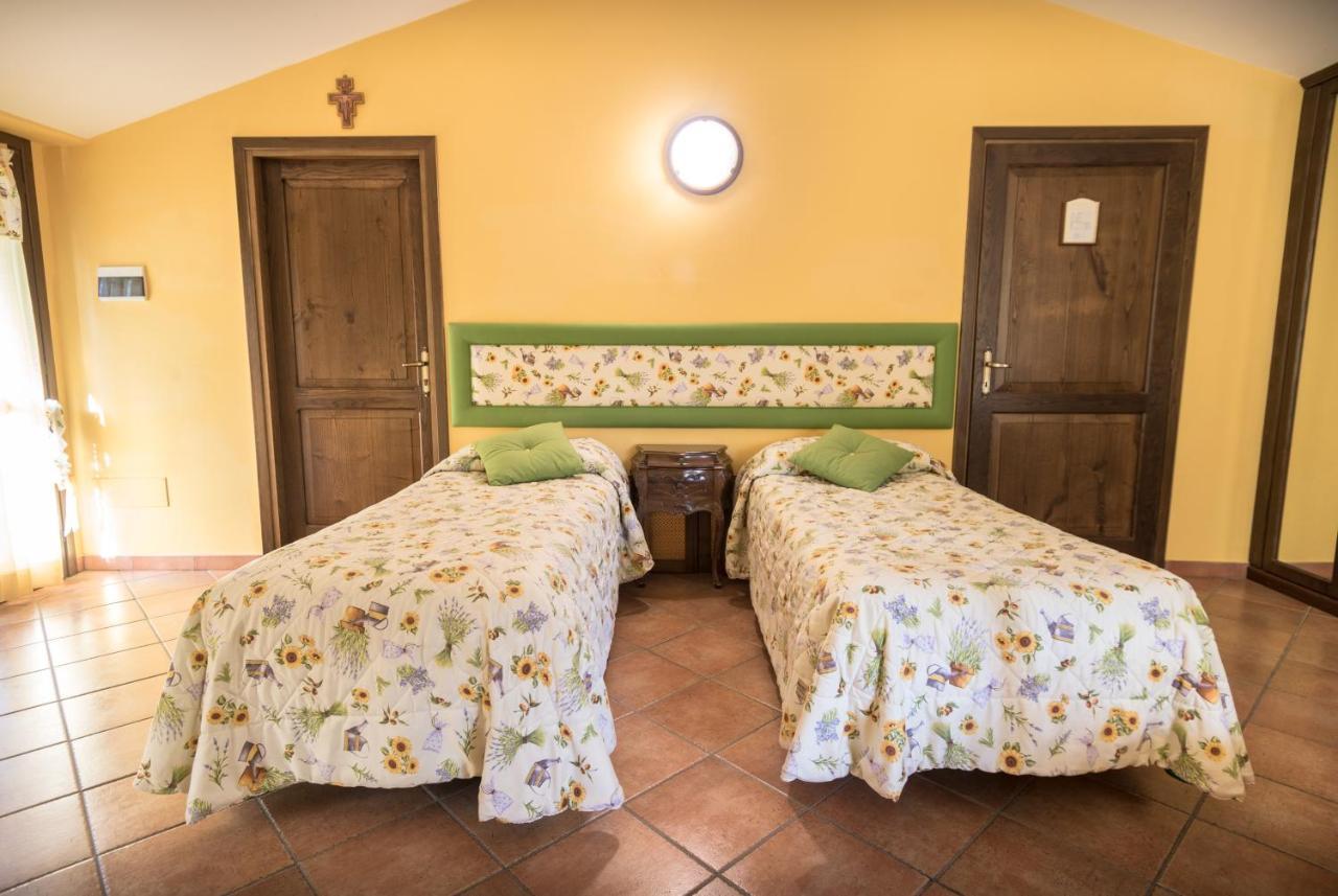 Passaggio di Assisi Agriturismo Il Giardino Dei Ciliegi מראה חיצוני תמונה
