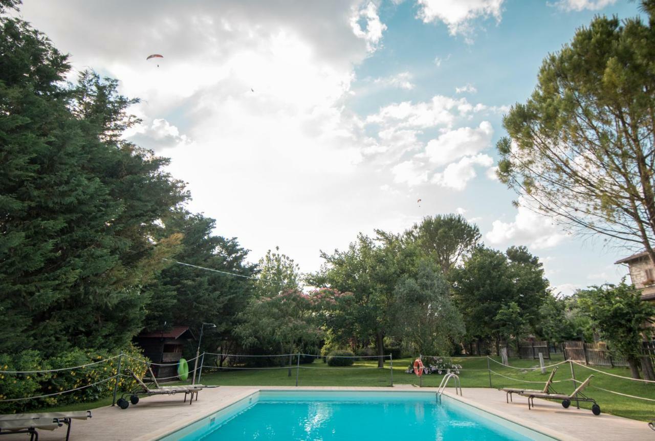 Passaggio di Assisi Agriturismo Il Giardino Dei Ciliegi מראה חיצוני תמונה