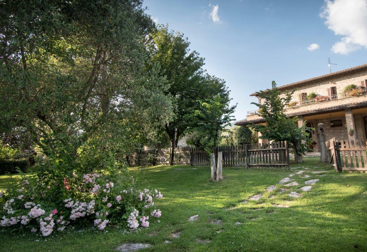 Passaggio di Assisi Agriturismo Il Giardino Dei Ciliegi מראה חיצוני תמונה